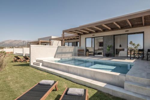 Bazén v ubytování AKU Suites with private pools nebo v jeho okolí