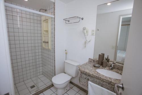 Phòng tắm tại Praia do Canto Apart Hotel