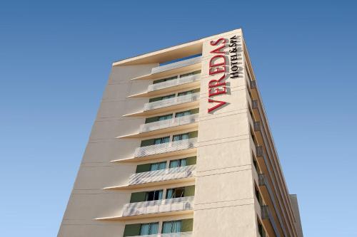Bangunan di mana terletaknya hotel