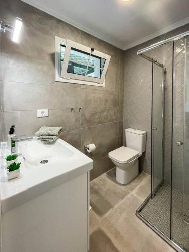 cozy & modern bungalow w/private garden bbq+wifi