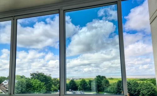 クックスハーフェンにあるHaus Atlantic App Gohlの空を望む窓