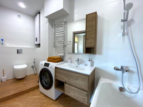  Ванная комната в Apartments on Meteleva 