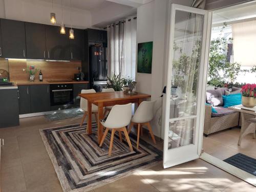 Кухня или мини-кухня в Dream apartment

