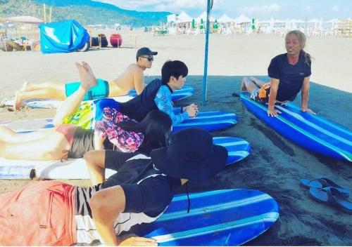 Clientes alojados en Wushih Surf Hostel