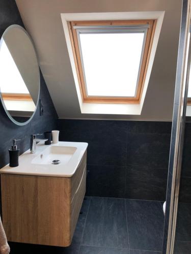 Ένα μπάνιο στο Appartement L'Embarcadère