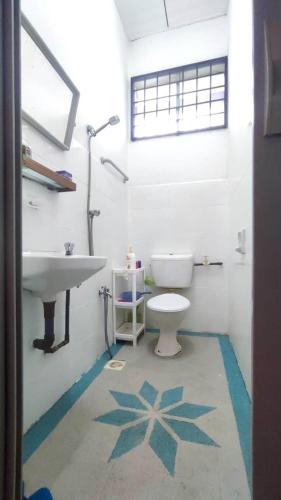 Gambar di galeri bagi PULAI FIELD AA HOMESTAY di Kangar