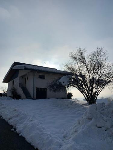 Budova, kde se vila nachází