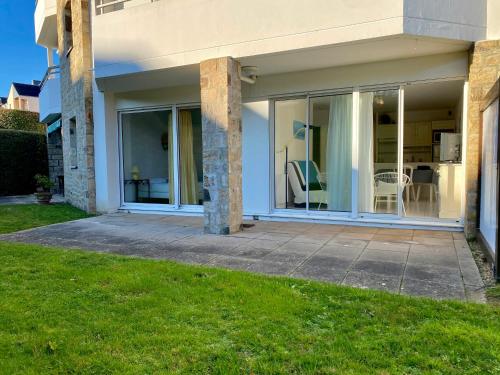 Photo de la galerie de l'établissement REF 082 Résidence récente port du Crouesty pour quatre personnes, à Arzon