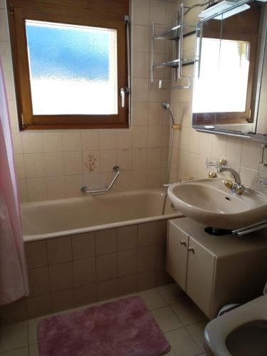 A bathroom at Saskia 8