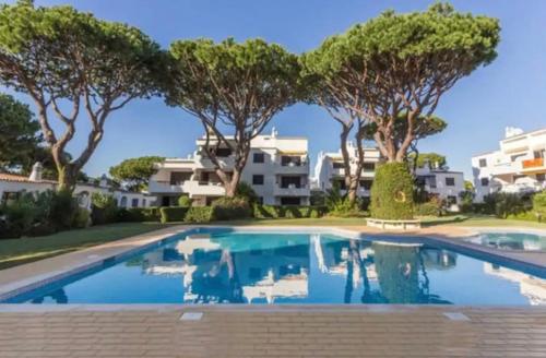 Swimmingpoolen hos eller tæt på Solar dos Pinheiros LC 303