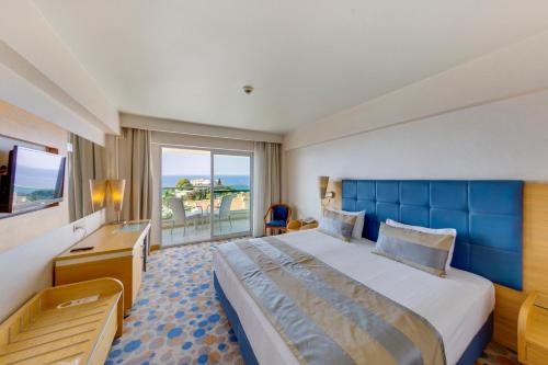 Imagen de la galería de Marina Hotel Kusadasi, en Kusadasi