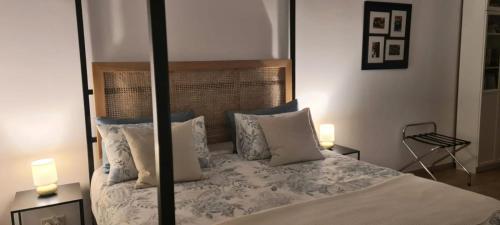 Postel nebo postele na pokoji v ubytování Cherrywood House