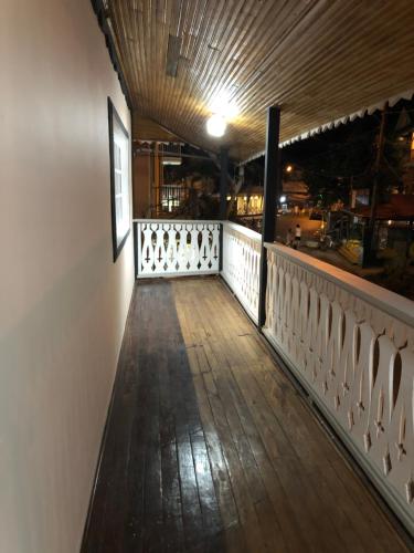 Un balcón o terraza de Tortugas Brews B&B formerly Cat in The Cup B&B