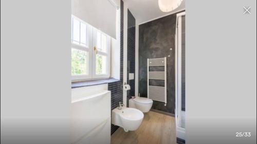 A bathroom at Villa gaia sasavacanza