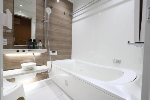 Kamar mandi di White Crystal RoomA