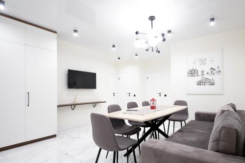 Televisyen dan/atau pusat hiburan di Luxury Nest Lviv center