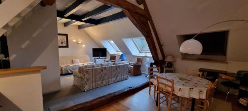 Photo de la galerie de l'établissement hebergement-luxeuil-les-bains, à Luxeuil-les-Bains