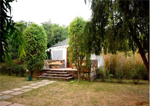 Zahrada ubytování Sultan Bagh Resort by The Sky Imperial