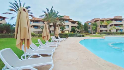 La alberca dentro o cerca de Marrakech Golf City PRESTIGIA