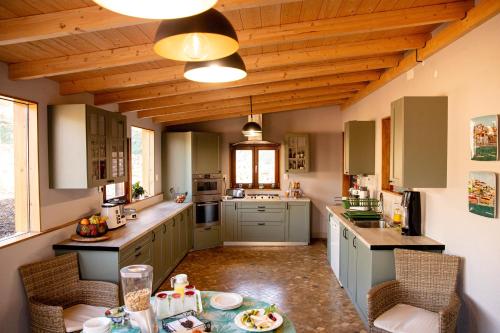 Köök või kööginurk majutusasutuses Chambres d'hôtes Naturistes (Nudiste) "Cabanadelsol" - Adults Only