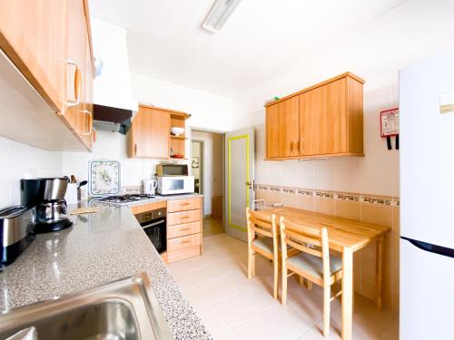 Charmoso apartamento em zona calma com piscina #1879