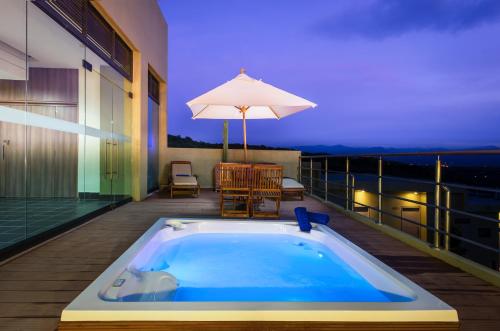 Bazén v ubytování Hotel Waya Guajira nebo v jeho okolí