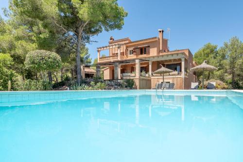 Finca Bosc de Can Alou by Mallorca House Rent
