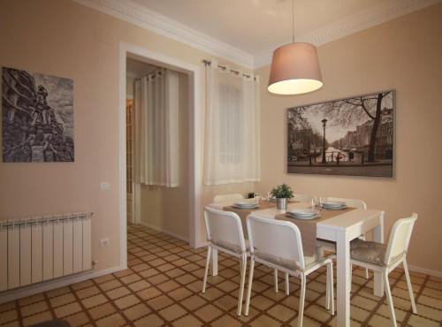 CORSEGA - Apartment in the center of Barcelona