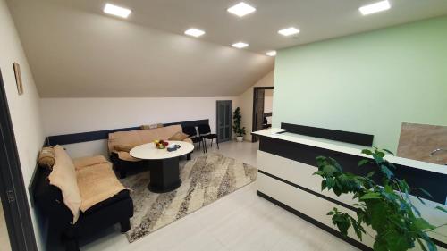 Harutyunyan's Apartment – Photos 3