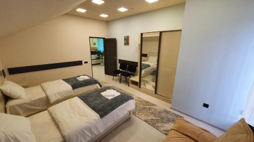 Harutyunyan's Apartment – Photos 5
