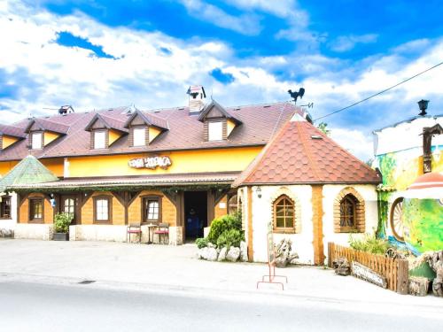 a building on the side of a street at Stara Vodenica in Klanjec