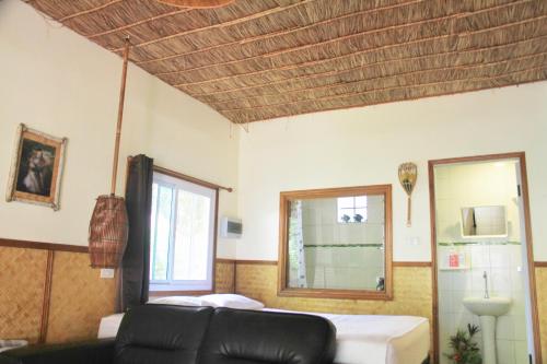 Ένα μπάνιο στο Pink Kangaroo Bungalows
