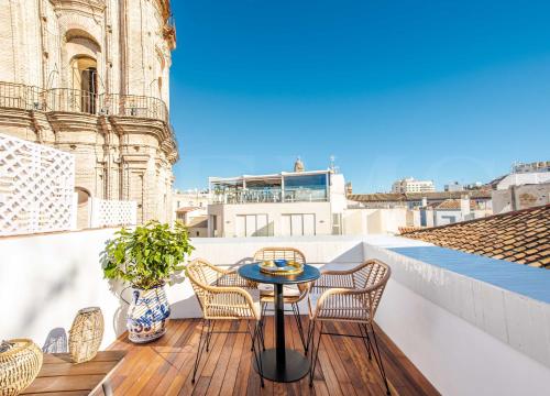 Duplex with private rooftop & view on San Juan church by REMS