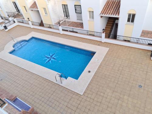 APARTAMENTO BONITO EN PINAL DEL MAR NERJA