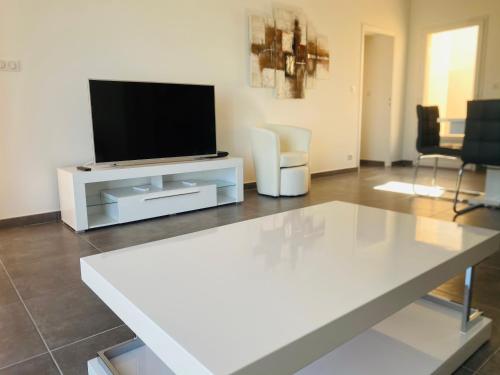 Les Lauriers Roses villa 2