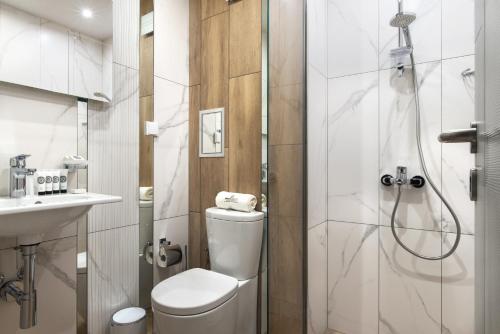 Bathroom sa Green Luxury Apartments