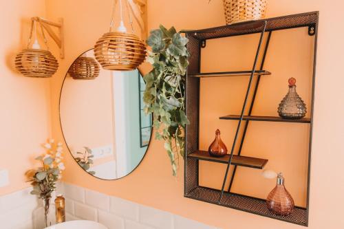 Ένα μπάνιο στο Apartamento natural 2 dormitorios y garaje