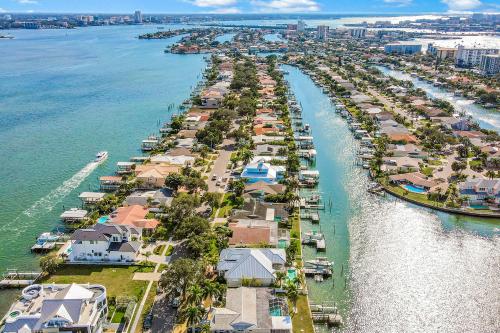 Gallery image of Island Estate Waterfront Villa in Clearwater Beach