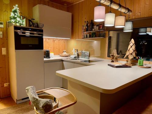 Kuchyňa alebo kuchynka v ubytovaní My Tiny Moos - Exklusiver Urlaub im Tiny House