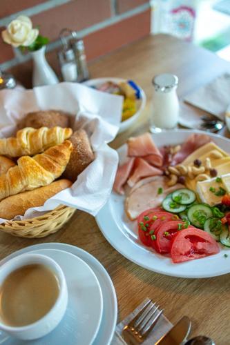 Galeriebild der Unterkunft Pension Café Nina in Benz