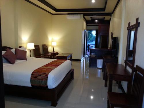 Gallery image of Pon Arena Hotel in Muang Không