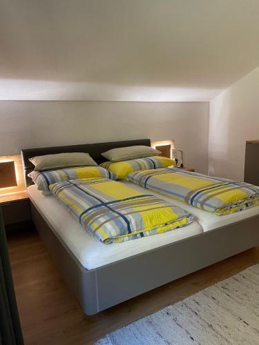 Una cama o camas en una habitación de Appartement Birkheim