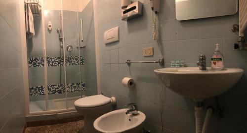 Ванная комната в CASTELLO FIRST