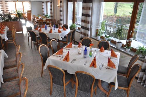 Εστιατόριο ή άλλο μέρος για φαγητό στο Rhön-Hotel Sonnenhof - Restaurant & Café