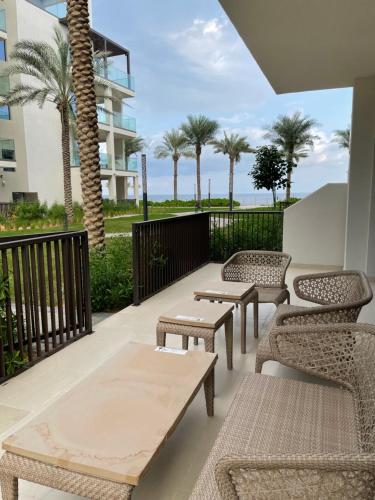 Balkón nebo terasa v ubytování Address Beach Resort Residence Fujairah