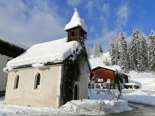Gallery image of Helle Ferienwohnung Saunahaus in Annaberg im Lammertal