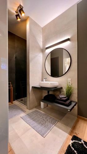 Gambar di galeri bagi H-85 SUITES LEVEL 2/4 di Koblenz