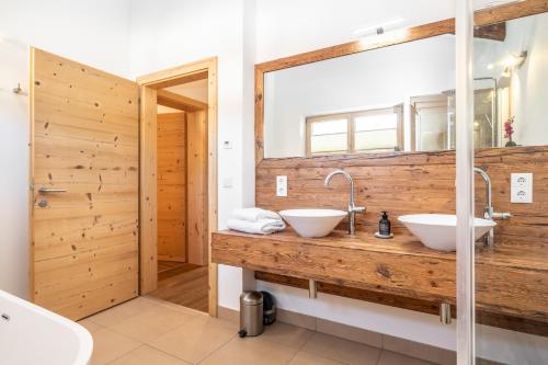 Ванна кімната в Chalet-Appartement mit Penthouse Flair