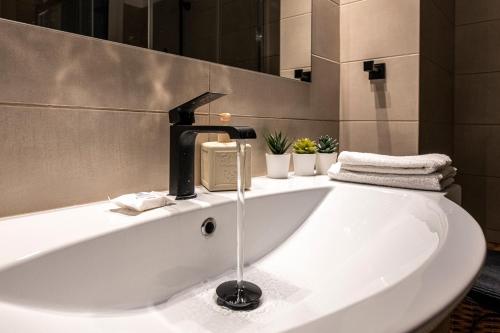 A bathroom at Alopece City Apartment - Kolonaki