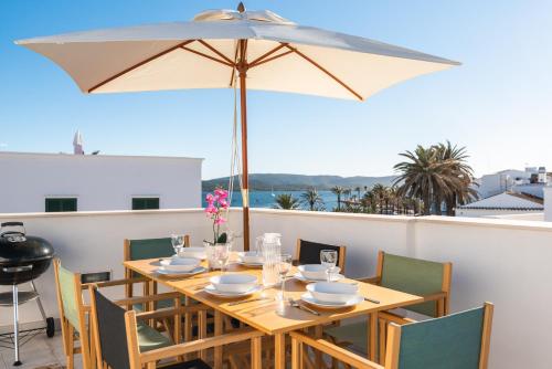 Gallery image of Villa La Plaza in Fornells